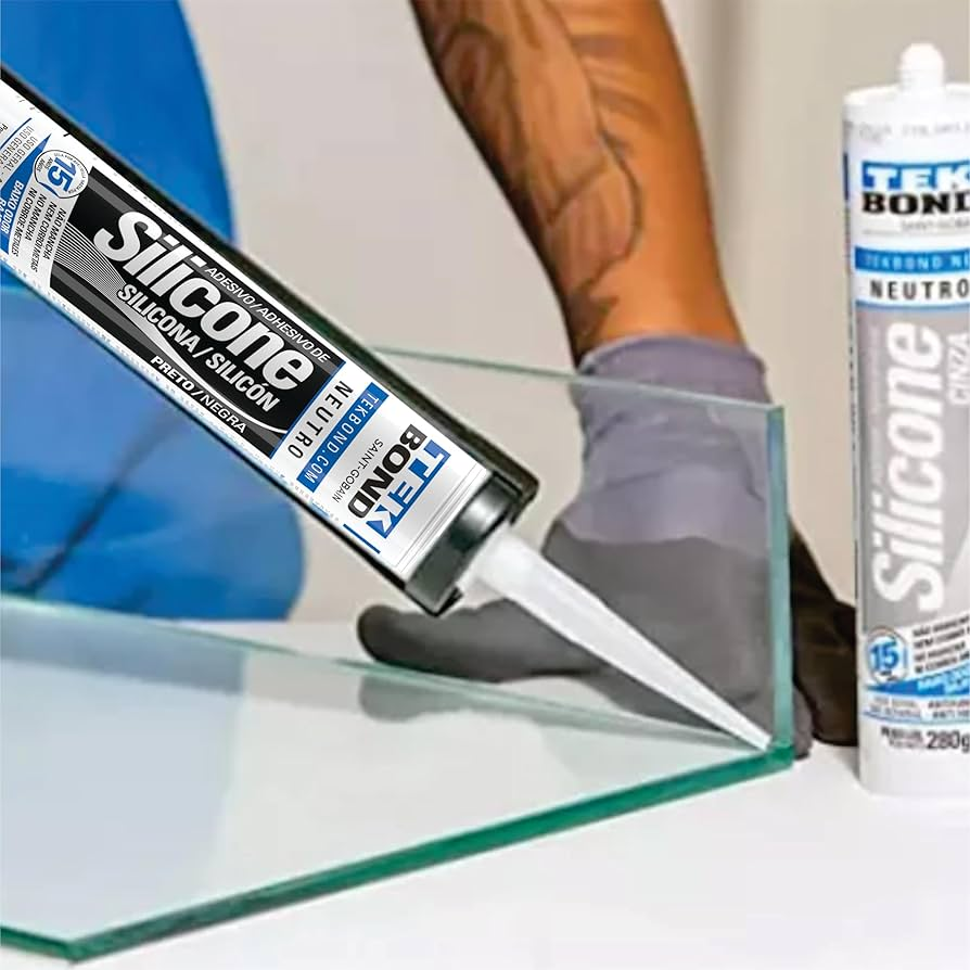 Compatibilidade Química do Silicone com Álcoois e Ácidos