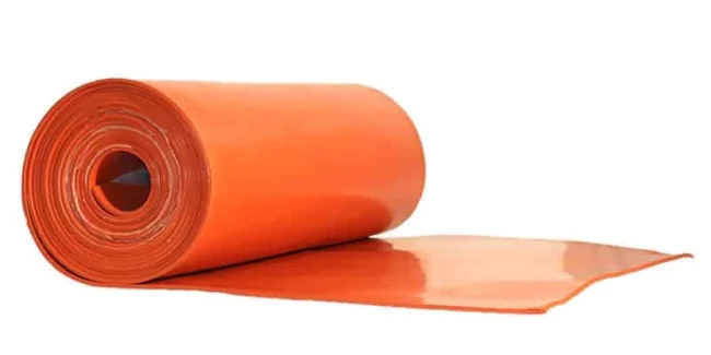 Rolo Lençol Isolante Elétrico laranja sendo desenrolado