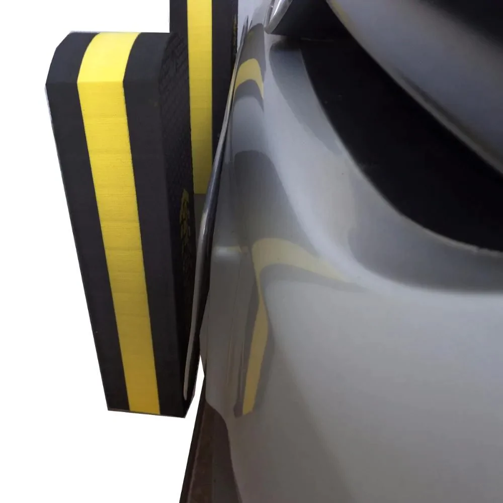 Proteção de carro para garagem: soluções em borracha e poliuretano